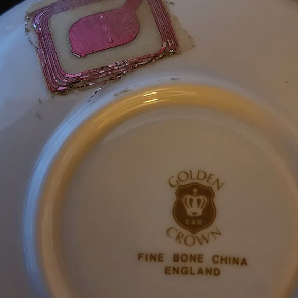 Golden Crown Fine Bone China England Purple Rose Cup and Saucer - Picture 6 of 9